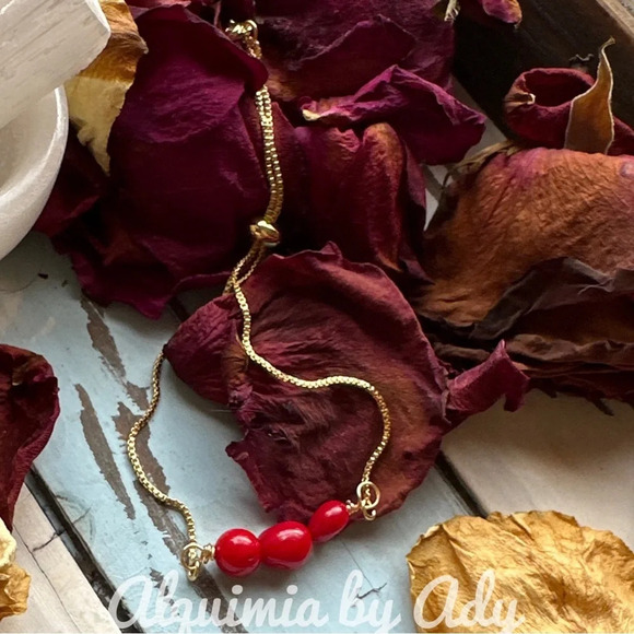 Gold red coral adjustable rope chain dainty bracelet - Picture 2 of 4